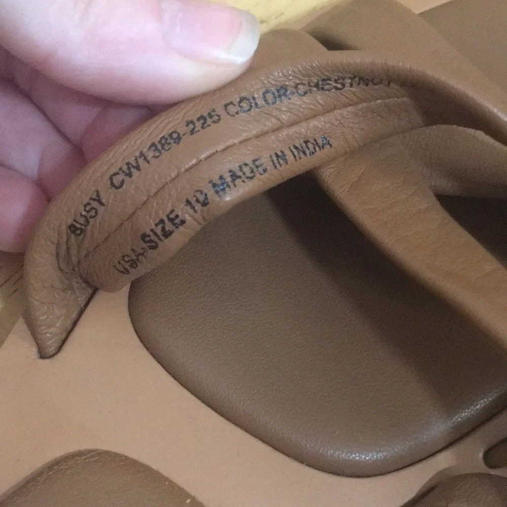 Crevo Busy Strappy Sandal Tan Sz 10